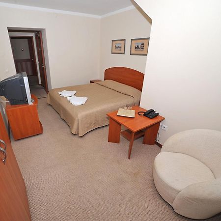 Deims Hotel Šilutė Zewnętrze zdjęcie